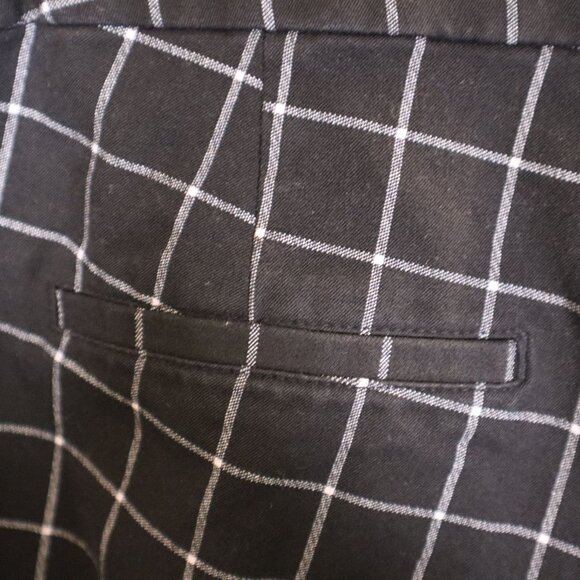 Old Navy Pixie High Rise Black & White Windowpane Pants With Secret-Slim Pockets - Picture 8 of 11